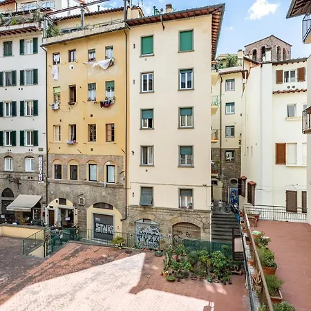 Ponte Vecchio Roomy Flat X7 Lägenhet